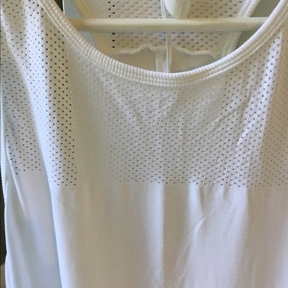 Avocado/ Avomuse tank (FINALPRICEDROP) - Picture 2 of 4